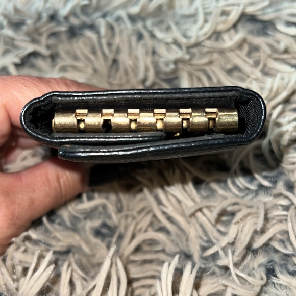 T-13: CHANEL Caviar Leather 6-Key Holder Case - Picture 3 of 9